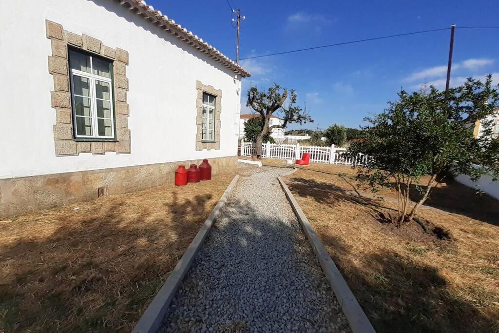 Апартаменти Casa Dos Coracoes - Turismo Regenerativo Beira Екстер'єр фото